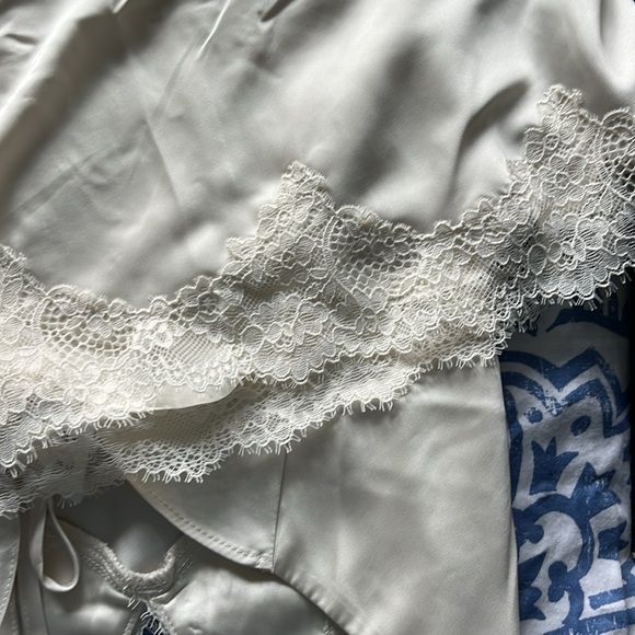 Abercrombie & Fitch Cream Lace Slip Dress - Picture 4 of 4